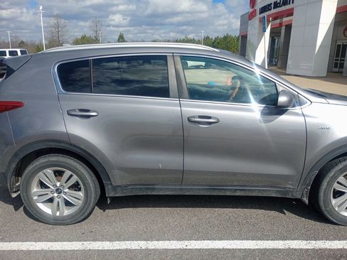 Used 2017 Kia Sportage LX w/ LX Popular Package image 4