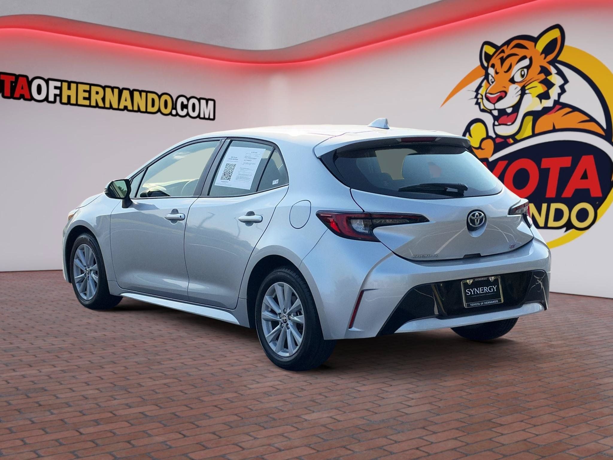 Used 2024 Toyota Corolla SE FWD image 8