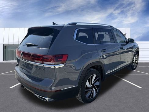 Used 2025 Volkswagen Atlas SEL AWD/4WD image 3
