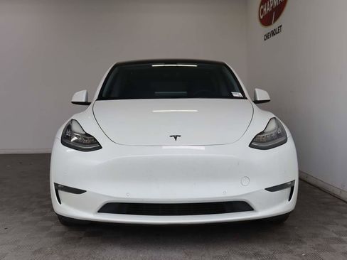 Used 2021 Tesla Model Y Long Range AWD/4WD image 2