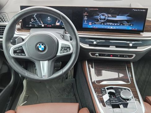 Used 2025 BMW X5 sDrive40i w/ M Sport Package RWD image 27