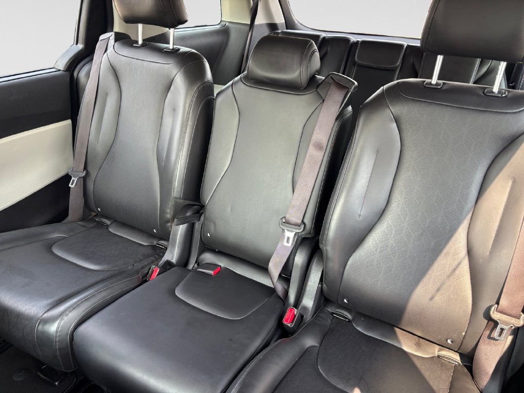 Used 2022 Kia Carnival SX FWD image 13