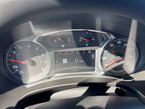 Used 2023 GMC Terrain SLE w/ Driver Convenience Package image 6