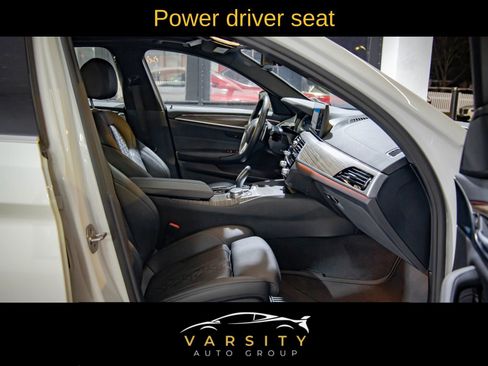 Used 2022 BMW 530i xDrive 530i xDrive w/ Convenience Package image 18