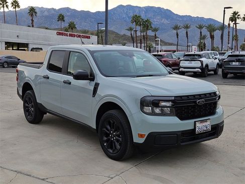 Used 2023 Ford Maverick XLT w/ Black Appearance Package image 5