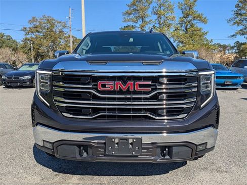 Used 2022 GMC Sierra 1500 SLT w/ SLT Premium Package image 10