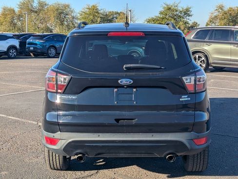 Used 2017 Ford Escape SE w/ Equipment Group 201A image 5