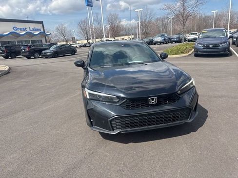 Used 2025 Honda Civic Sport image 4