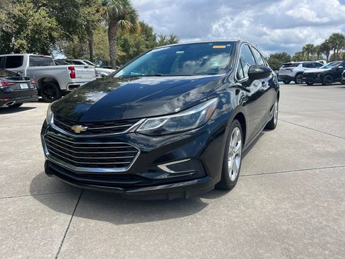 Used 2017 Chevrolet Cruze Premier FWD image 1