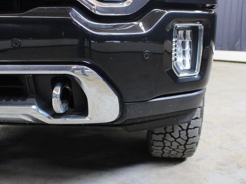 Used 2021 GMC Sierra 2500 Denali w/ Denali Black Diamond Edition AWD/4WD image 7