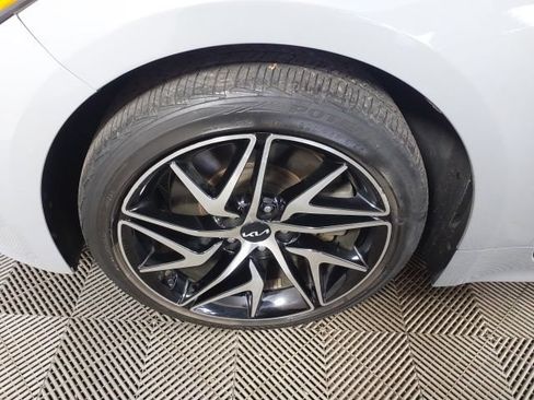 Used 2023 Kia Stinger GT-Line AWD/4WD image 9