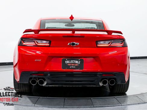 Used 2016 Chevrolet Camaro SS RWD image 33