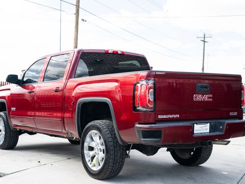 Used 2017 GMC Sierra 1500 SLT w/ All Terrain Package AWD/4WD image 5