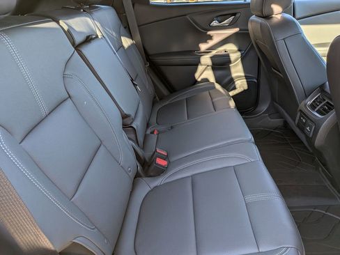 Used 2025 Chevrolet Blazer LT w/ Sound & Technology Package image 30