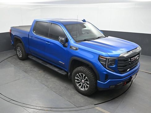 Used 2023 GMC Sierra 1500 AT4 w/ AT4 Premium Package AWD/4WD image 29