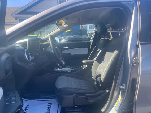 Used 2024 Chevrolet Trax LT w/ Driver Confidence Package image 4