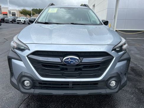 Used 2023 Subaru Outback Premium AWD/4WD image 2