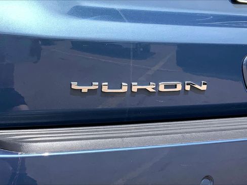 Used 2025 GMC Yukon XL Denali w/ LPO, Floor Liner Package image 31