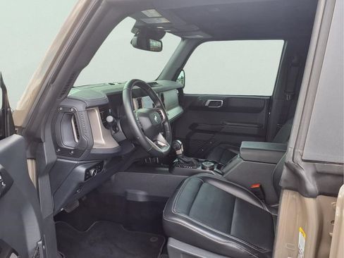 Used 2025 Ford Bronco Outer Banks AWD/4WD image 18