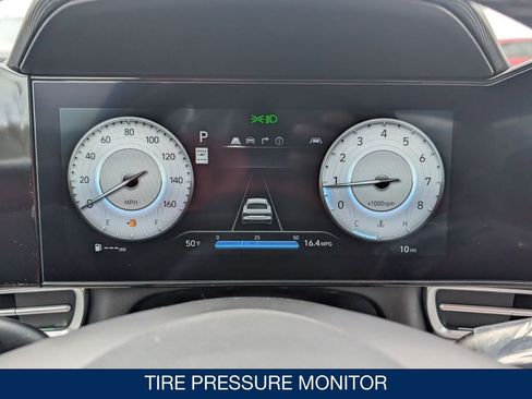 New 2026 Hyundai Elantra Limited image 22