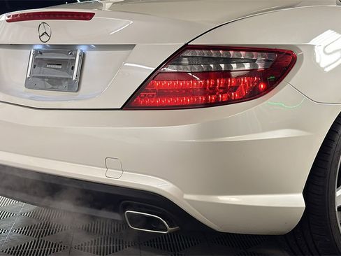Used 2015 Mercedes-Benz SLK 350 image 7