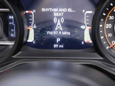 Used 2024 Jeep Wrangler Unlimited Rubicon w/ Technology Group image 31