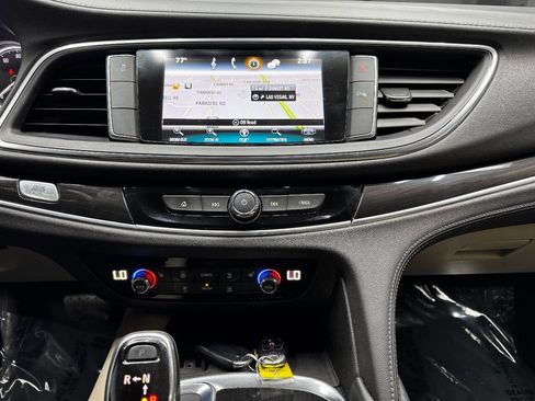 Used 2019 Buick Enclave Essence image 23