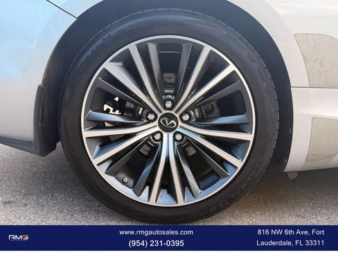 Used 2017 INFINITI Q60 3.0t w/ Premium Plus Package 3.0T AWD/4WD image 9