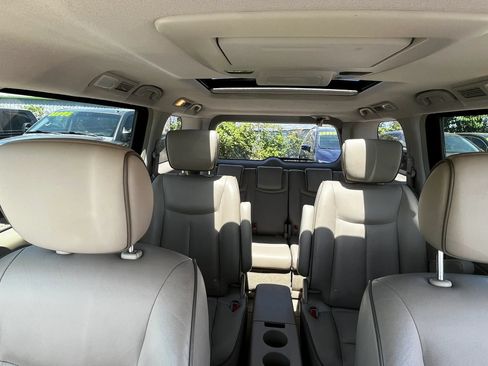 Used 2012 Nissan Quest SL FWD image 10