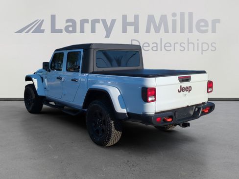 Used 2023 Jeep Gladiator Mojave w/ Cold Weather Group image 3