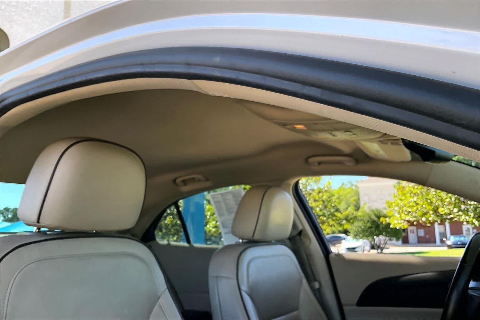 Used 2015 Chevrolet Malibu LT w/ Leather Package FWD image 13