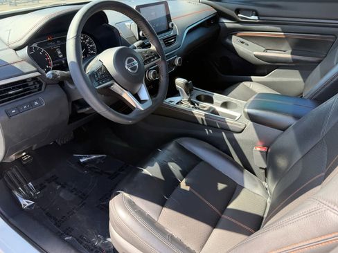 Certified 2022 Nissan Altima 2.5 SR image 2