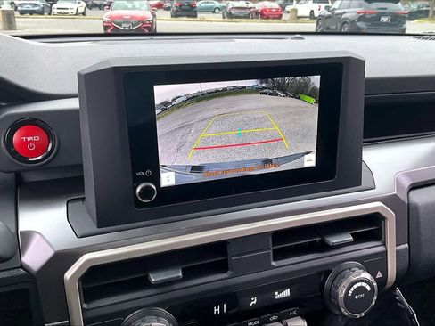 Used 2025 Toyota Tacoma TRD Off-Road image 26