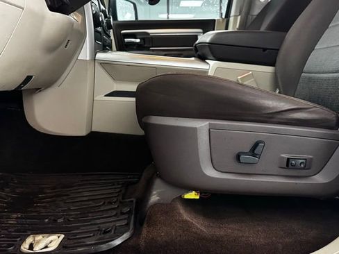 Used 2018 RAM 1500 Big Horn image 9