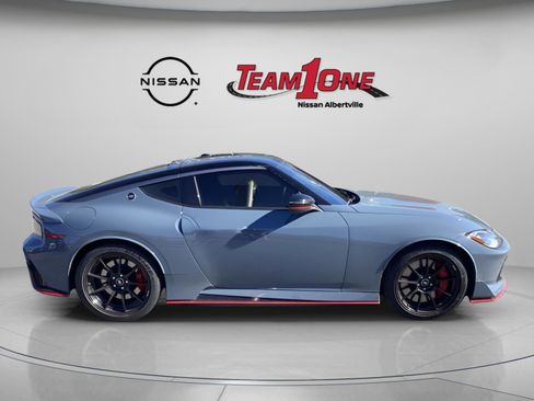 Used 2026 Nissan Z NISMO w/ Floor Mat Package image 11