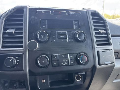 Used 2019 Ford F250 XL w/ Power Equipment Group AWD/4WD image 30