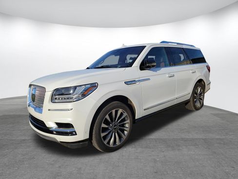 Used 2020 Lincoln Navigator Reserve w/ Luxury Package AWD/4WD image 3