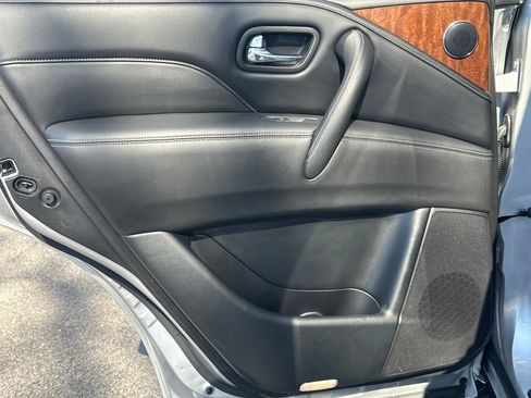 Used 2019 INFINITI QX80 Luxe image 31