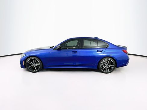 Used 2022 BMW 330i Sedan w/ M Sport Package RWD image 4