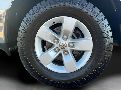 Used 2020 RAM 1500 Classic SLT AWD/4WD image 24