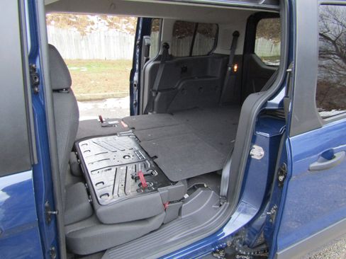 Used 2018 Ford Transit Connect XL image 23