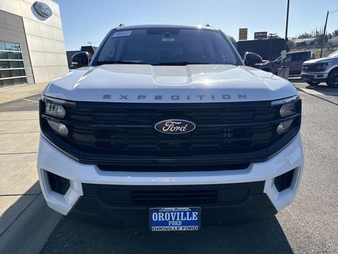 Used 2025 Ford Expedition Max Active AWD/4WD image 8