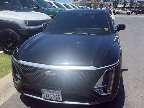 Used 2024 Cadillac Lyriq Luxury w/ LPO, Floor Liner Package RWD image 14