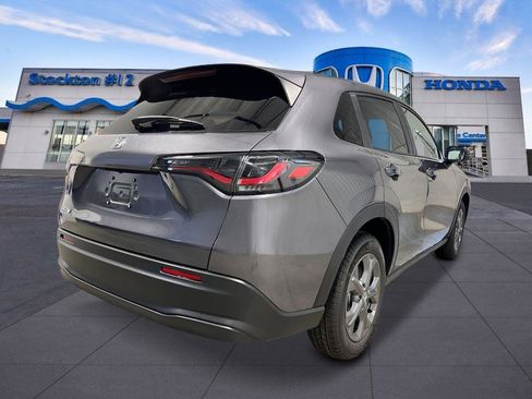 New 2026 Honda HR-V LX image 5