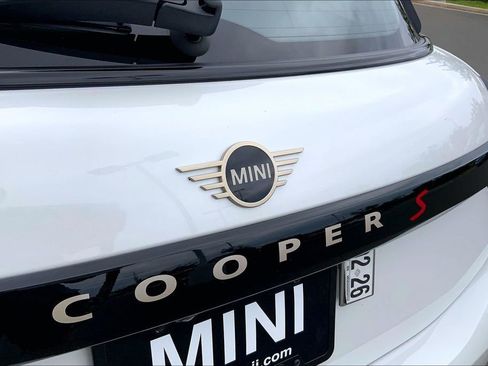 Certified 2025 MINI Cooper S image 33