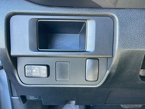 Used 2016 Toyota Tacoma SR5 image 27