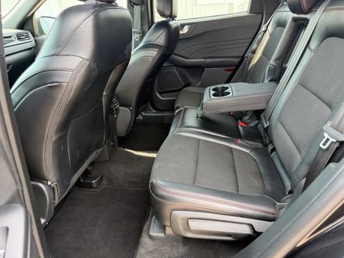 Used 2025 Ford Escape ST-Line FWD image 12