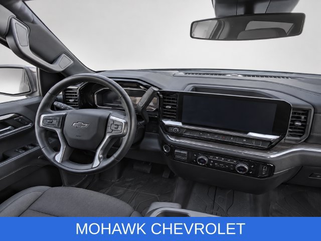 Certified 2024 Chevrolet Silverado 1500 RST AWD/4WD image 25