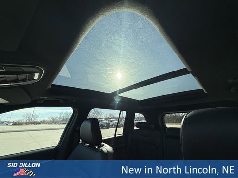 New 2025 Jeep Grand Cherokee Limited image 16