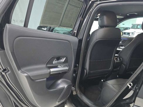 Used 2025 Mercedes-Benz GLA 250 image 15
